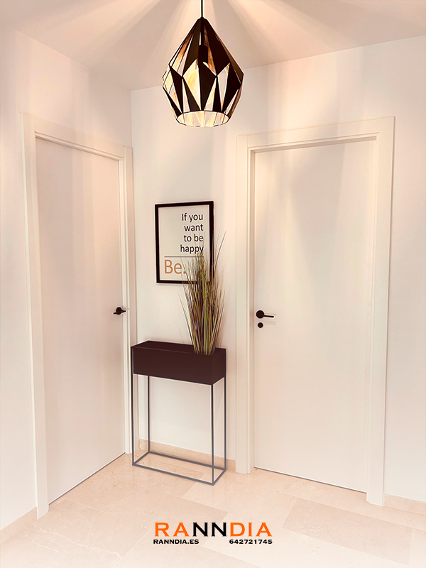 Puerta de interior modelo 14 en Marbella