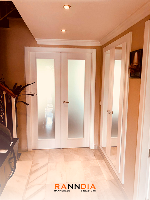 Puerta de interior modelo 16 en Marbella