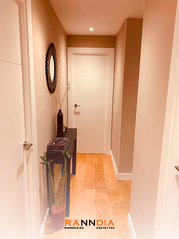 Puerta de interior modelo 18 en Marbella