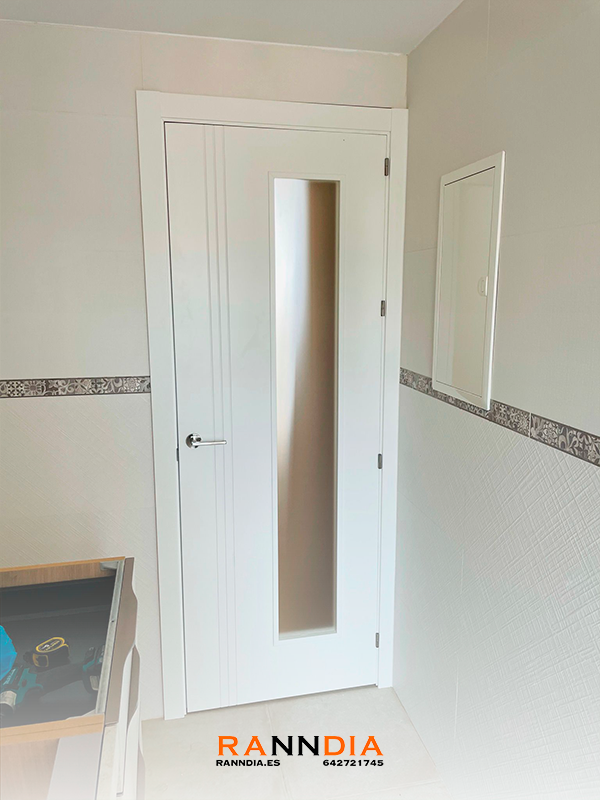 Puerta de interior modelo 5 en Marbella